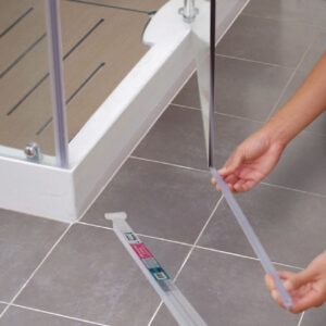 Joint geb bas de porte de douche double-lèvres, translucide, étui baguette 1 mètre pour verre 5 à 8mm réf 512369. quincaillerie sénégalaise, c'est la boutique en ligne qui simplifie vos achats de quincaillerie au sénégal. trouvez tout ce dont vous avez besoin pour vos projets de bricolage et de construction.