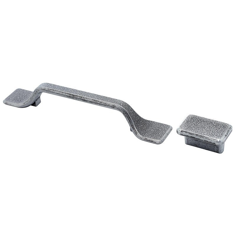 Poignée bones type bouton longueur 50 mm entraxe 32 mm en zamak finition vieux fer. avec quincaillerie sénégalaise, accédez à une quincaillerie complète en ligne au sénégal. des produits de qualité et un service client attentif pour vos besoins.