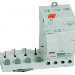BLOC DIFFÉRENTIEL ADAPTABLE À VIS DX³ POUR DISJONCTEUR 1 MODULE PAR PÔLE - 4P 400V~ - 40A - TYPEAC 30MA. Quincaillerie Sénégalaise est votre allié pour vos projets de construction, de rénovation et de bricolage. Nous proposons une large gamme de produits pour répondre à tous vos besoins. Achetez en ligne en toute confiance.