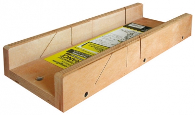 BTE A ONGLETS PLINTHE 400MM. Quincaillerie Sénégalaise est votre expert en quincaillerie, plomberie et fournitures industrielles. Faites confiance à notre expertise pour vos travaux au Sénégal. Commandez maintenant et bénéficiez de nos offres attractives.