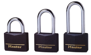 CADENAS ALU. MASSIF PROT. VINYLE NOIRE LARG. 40 MM ANSE 25 X Ø 6 MM. Quincaillerie Sénégalaise, c’est un large choix de produits de quincaillerie, plomberie et bâtiment. Profitez de notre expertise et de nos prix compétitifs. Livraison rapide et service client attentif.