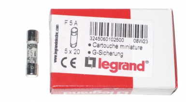 CARTOUCHE CYLINDRIQUE CORPS CÉRAMIQUE 250 V CALIBRE 5X20 1,6 A. Quincaillerie Sénégalaise, c’est l’expertise et le savoir-faire au service de vos projets. Découvrez nos outils et équipements pour la maison ou l’industrie. Commandez dès aujourd’hui et facilitez vos travaux.