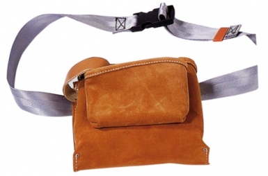 CEINTURE PORTE-OUTILS - 2 COMPARTIMENTS. Quincaillerie Sénégalaise, votre spécialiste en quincaillerie et équipement industriel, vous offre des produits durables et performants. Faites vos achats en ligne et gagnez du temps. Nos experts sont là pour vous conseiller.