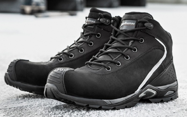 CHAUSSURES DE SÉCURITÉ RUNNER XTS - NOIR - TAILLE 45. Quincaillerie Sénégalaise, c’est un large choix de produits de quincaillerie, plomberie et bâtiment. Profitez de notre expertise et de nos prix compétitifs. Livraison rapide et service client attentif.