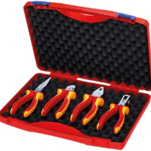 COFFRET D'OUTILS RED ISOLÉS 1000V - 1 PINCE UNIVERSELLE, 1 PINCE À DÉNUDER, 1 PINCE DEMI-RONDE AVEC TRANCHANT, 1 PINCE COUPANTE DE CÔTÉ + 1 COUTEAU PLIANT D'ÉLECTRICIEN. Quincaillerie Sénégalaise met à votre disposition des solutions complètes pour vos travaux de construction et de rénovation. Commandez en ligne et bénéficiez de notre service rapide et professionnel.