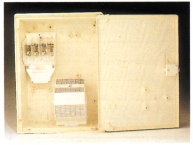 COFFRET EDF MINIMIXT MONO/TRI ÉQUIPÉ MONO HXLXP:485X350X197 BEIGE. Quincaillerie Sénégalaise, votre partenaire pour des projets réussis, propose une gamme variée de matériaux de construction et d'outillage. Faites vos achats en ligne et bénéficiez d'une livraison rapide et fiable.