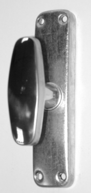 CRÉMONE N°3 EN APPLIQUE BOÎTIER ZINGUÉ, BOUTON INOX POUR TRINGLES D-RONDES 16X6. Quincaillerie Sénégalaise est le choix idéal pour vos équipements de bâtiment et fournitures industrielles. Nous vous garantissons des produits fiables à des prix compétitifs. Commandez en ligne dès maintenant.