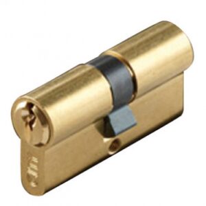 CYL. 2 ENTRÉES PROFILÉ EUROPÉEN 5 GOUPILLES ( 30X30 ) LAITON 3 CLÉS. Votre satisfaction est notre priorité chez Quincaillerie Sénégalaise. Nous vous offrons des produits de quincaillerie et bâtiment de première qualité. Commandez en ligne et recevez vos articles rapidement.