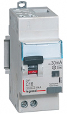 DISJONCTEUR DIFFÉRENTIEL DX³4500 ARRIVÉE HAUTE AUTOMATIQUE ET DÉPART BAS À VIS U+N 230V~ - 16A TYPEF 30MA - 2 MODULES. Quincaillerie Sénégalaise, c'est votre partenaire pour des équipements de qualité en plomberie, bâtiment et industrie. Profitez de nos prix compétitifs et d'un service client dédié.