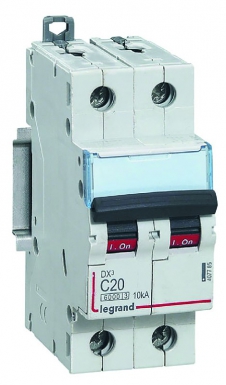 DISJONCTEUR DX³6000 10KA ARRIVÉE HAUTE ET DÉPART BAS À VIS 2P 230V~ À 400V~ - 20A - COURBE C - 2 MODULES. Quincaillerie Sénégalaise est le leader de la vente en ligne d'équipements de bâtiment au Sénégal. Notre catalogue varié répond à vos besoins en plomberie et quincaillerie. Choisissez l'efficacité et la qualité.