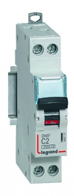 DISJONCTEUR PHASE+NEUTRE DNX³4500 6KA ARRIVÉE ET SORTIE BORNE À VIS - 1P+N 230V~ 6A COURBE C - 1 MODULE. Quincaillerie Sénégalaise est l'adresse incontournable pour vos achats de quincaillerie et d'outillage au Sénégal. Nous servons aussi bien les particuliers que les professionnels. Découvrez nos offres exclusives en ligne.
