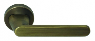 ENSEMBLE SUR ROSACE SOL FINITION BRONZE. Avec Quincaillerie Sénégalaise, trouvez tout ce qu'il vous faut pour vos travaux de plomberie et bâtiment. Profitez de notre service rapide et fiable pour un achat en toute sérénité.