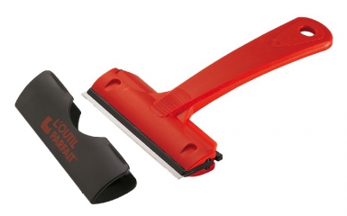 GRATTE-CARREAUX LAME ACIER CARBONE DOUBLE TRANCHANT, 8 CM. Quincaillerie Sénégalaise est la solution idéale pour tous vos besoins en matériel de plomberie et quincaillerie. Des produits fiables et un service client dédié. Faites confiance au leader du marché au Sénégal.