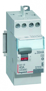 INTERRUPTEUR DIFFÉRENTIEL DX³-ID ARRIVÉE HAUTE ET DÉPART HAUT À VIS - 2P 230V~ 40A TYPEA 30MA - 2 MODULES. Quincaillerie Sénégalaise met à votre disposition une gamme complète de solutions pour vos besoins en bâtiment et plomberie. Qualité, fiabilité et rapidité sont nos maîtres mots. Faites vos achats en ligne en toute sérénité.