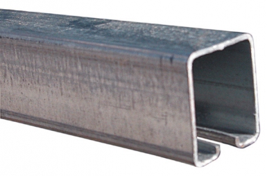 LONG. 6 M RAIL GALVA 62X55X2,0 MM POUR MONTURE 150 KG POIDS = 3,280 KG/M. Avec Quincaillerie Sénégalaise, équipez-vous des meilleurs outils et équipements pour vos projets industriels. Nous assurons une livraison rapide et un service client de qualité. Faites confiance à notre expertise.