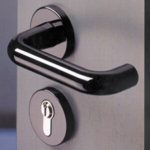 PAIRE DE ROSACE Ø 52 MM CONDAMNATION NYLON NOIR​ ​. Chez Quincaillerie Sénégalaise, nous répondons à tous vos besoins en fournitures industrielles et en outillage. Notre gamme complète garantit une satisfaction totale. Achetez en ligne et recevez vos articles rapidement.