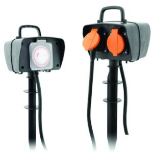 PIQUET DE JARDIN + PROGRAMMATEUR JOURNALIER ÉTANCHÉITÉ IP44 - LG. 1,5 MÈTRES CÂBLE H07RN-F 3G1,5MM² AVEC CLAPET DE PROTECTION - COLORIS NOIR / ORANGE. Quincaillerie Sénégalaise, c'est votre partenaire pour des équipements de qualité en plomberie, bâtiment et industrie. Profitez de nos prix compétitifs et d'un service client dédié.