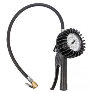 PISTOLET DE GONFLAGE SEMI-PROFESSIONNEL - LONGUEUR DU TUYAU 0,50 M - Ø DU CADRAN 63 MM. Pour vos travaux au Sénégal, faites confiance à Quincaillerie Sénégalaise. Nos produits de qualité garantissent la réussite de vos projets. Commandez rapidement en ligne et économisez du temps.