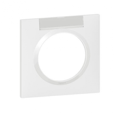 PLAQUE CARRÉE DOOXIE 1 POSTE AVEC PORTE-ÉTIQUETTE FINITION BLANC. Quincaillerie Sénégalaise met à votre disposition une gamme complète de solutions pour vos besoins en bâtiment et plomberie. Qualité, fiabilité et rapidité sont nos maîtres mots. Faites vos achats en ligne en toute sérénité.
