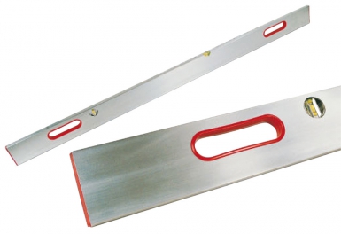 RÈGLE À NIVEAU - ALUMINIUM 100 X 18 MM - 2 POIGNÉES - 2 FIOLES - LONGUEUR 200 CM. Quincaillerie Sénégalaise, votre spécialiste en fournitures pour le bâtiment et la plomberie, vous accompagne dans tous vos projets. Commandez en ligne et profitez de notre service rapide et fiable.