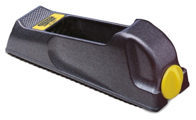 RABOT BLOC SURFORM - CORPS MÉTAL - LONG. 155 MM - LAME 140 MM. Besoin de matériel de quincaillerie ou de plomberie ? Quincaillerie Sénégalaise propose des produits adaptés à vos projets de construction ou de rénovation. Bénéficiez de notre expérience et de nos prix compétitifs.