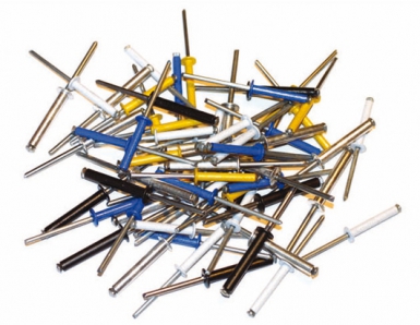 RIVETS STANDARDS GOSTAR TRS - ACIER NOIR - Ø 4,0 X LONG. 25 MM - BLISTER 50 P.. Optez pour Quincaillerie Sénégalaise pour tous vos besoins en matériaux de construction et quincaillerie. Notre boutique en ligne vous offre une expérience d'achat pratique et sécurisée. Faites le choix de la qualité.