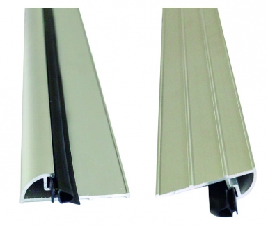SEUIL DE PORTE PALIÈRE SPP ALUMINIUM ANODISÉ INCOLORE.+ JOINT INCORPORÉ - DIM 51X16 MM LG. 1 M. Trouvez tout ce dont vous avez besoin pour vos travaux chez Quincaillerie Sénégalaise. Du matériel de plomberie aux équipements industriels, nous avons ce qu’il vous faut. Commandez facilement et bénéficiez d’un service rapide.