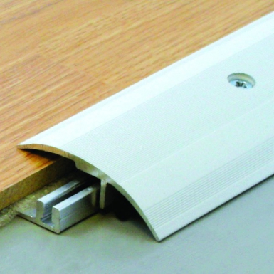 SEUIL DINA'P MULTI-NIVEAUX 51 MM + PETIT SOCLE - 2,70 M À VISSER - ALUMINIUM ANODISÉ NATUREL. Quincaillerie Sénégalaise met à votre disposition une gamme complète de solutions pour vos besoins en bâtiment et plomberie. Qualité, fiabilité et rapidité sont nos maîtres mots. Faites vos achats en ligne en toute sérénité.