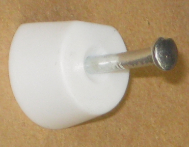 TAQUETS D'ÉTAGÈRE À CLOU PLASTIQUE BLANC SACHET 100 P. Quincaillerie Sénégalaise propose des équipements fiables pour tous vos besoins en construction et rénovation. Explorez notre boutique en ligne pour des solutions de qualité. Nous sommes là pour vous accompagner.