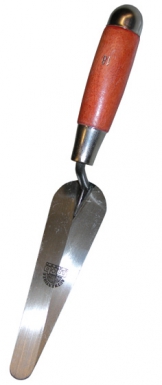 TRUELLE STUCATEUR 80/100. Besoin d'équipement de plomberie ou d'outillage ? Quincaillerie Sénégalaise vous offre un service rapide et efficace. Découvrez nos produits de qualité adaptés à vos projets.